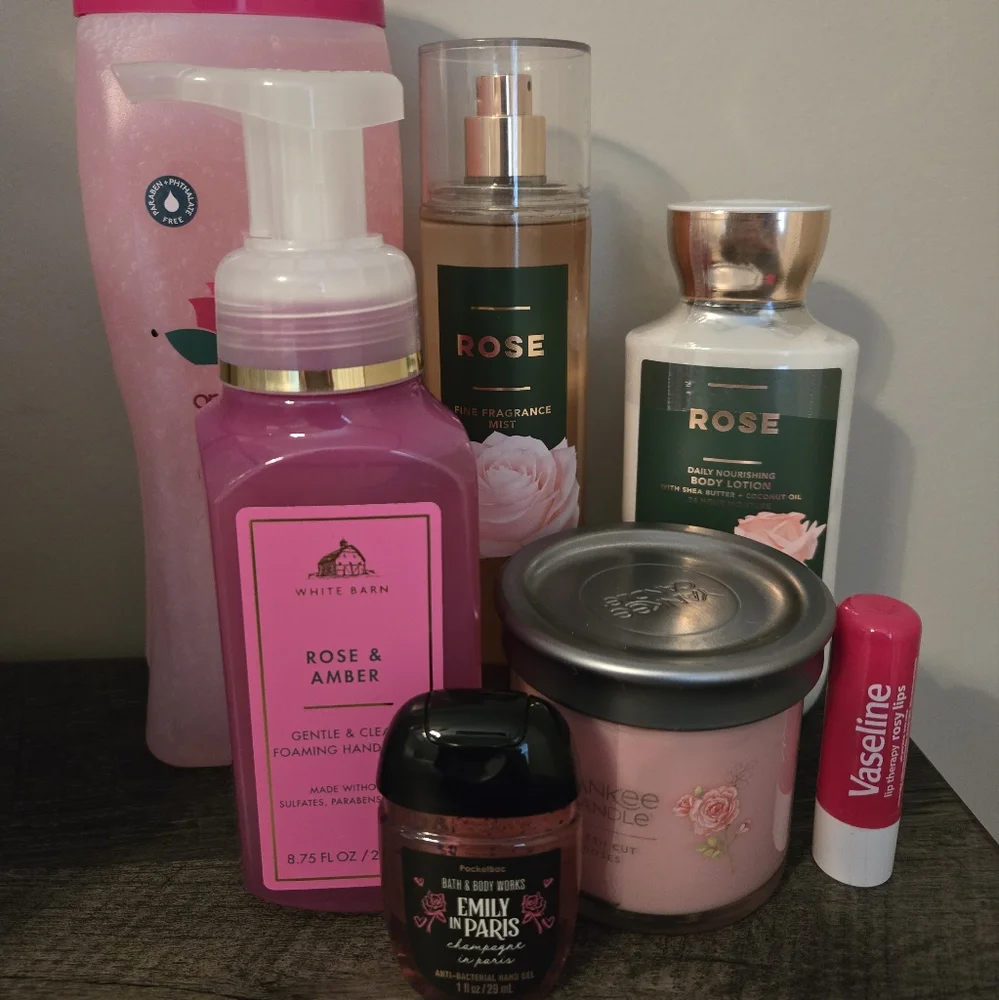 Rose Body Care Set - Picture 1 of 5